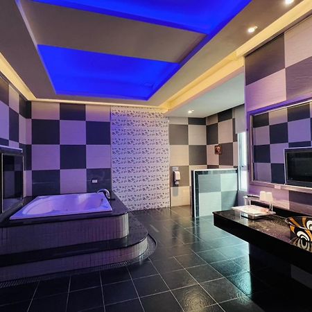 Wei Feng Exquisite Motel Pintung Branch Pingtung Dış mekan fotoğraf